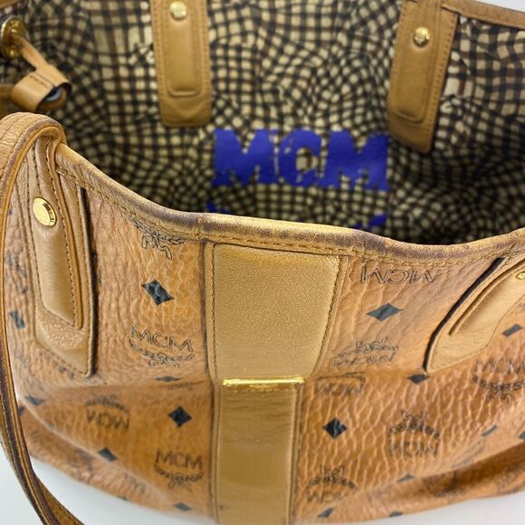 MCM Visetos Reversible Medium Liz Tote Without Pouch - Picture 6 of 13